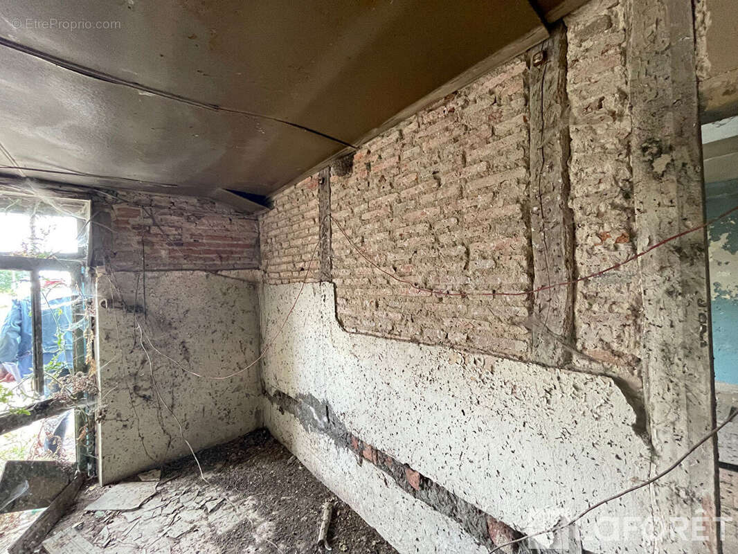 Maison à NEUILLY-LE-REAL