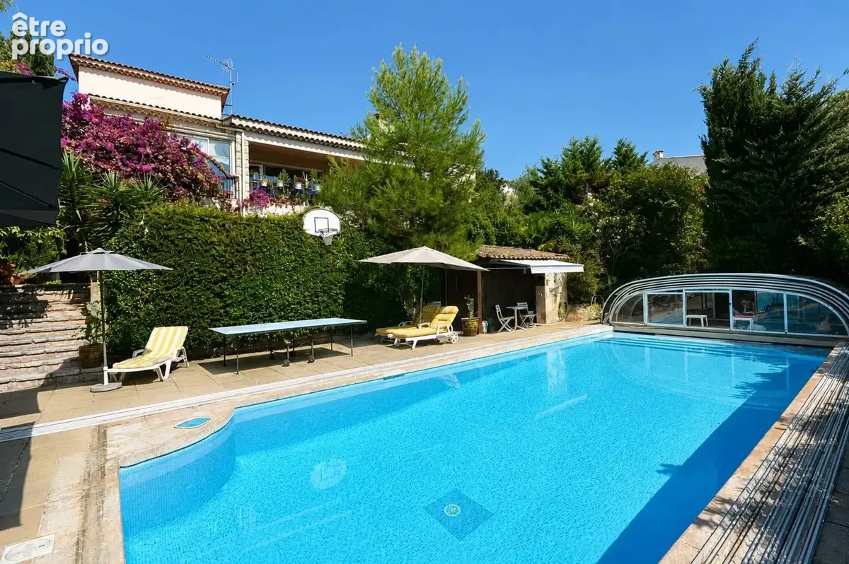 Maison 10 pièces 289 m² à vendre à Roquefort-Les-Pins (06330) - photo 2