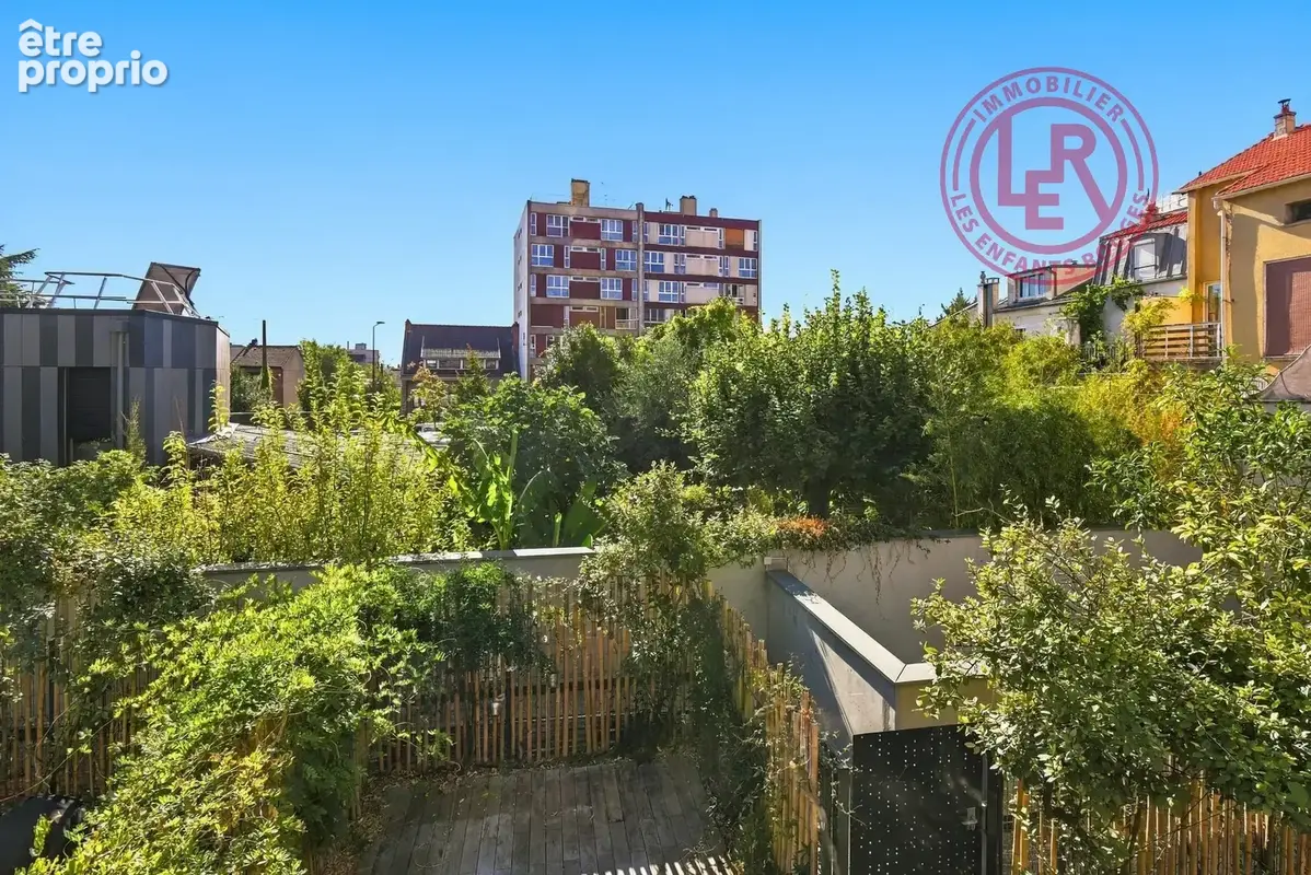 Montreuil - Solidarité/Carnot - Maison avec grande terrasse, ensoleillée et vue dégagée - photo 8