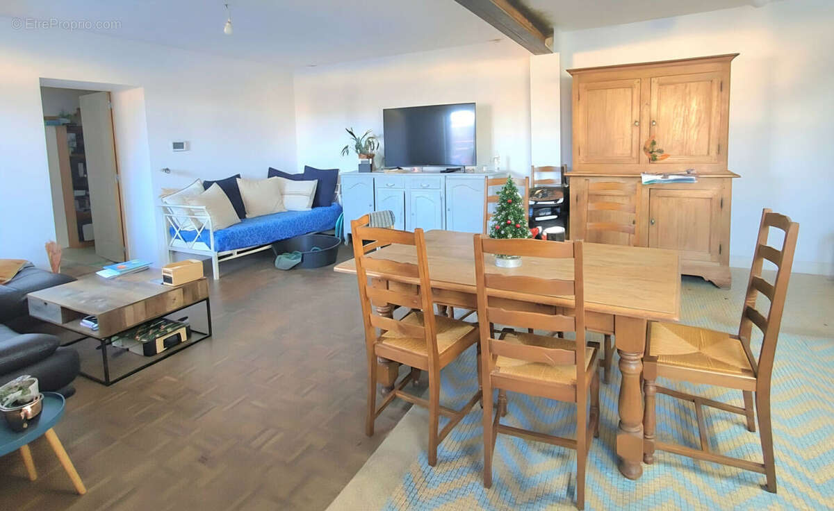 Photo 2 - Maison à VOUILLE