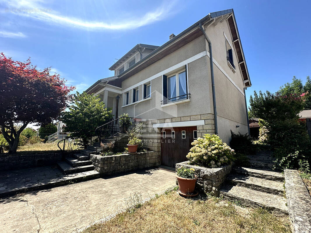 Maison 134m² à varennes-sur-seine - photo 1
