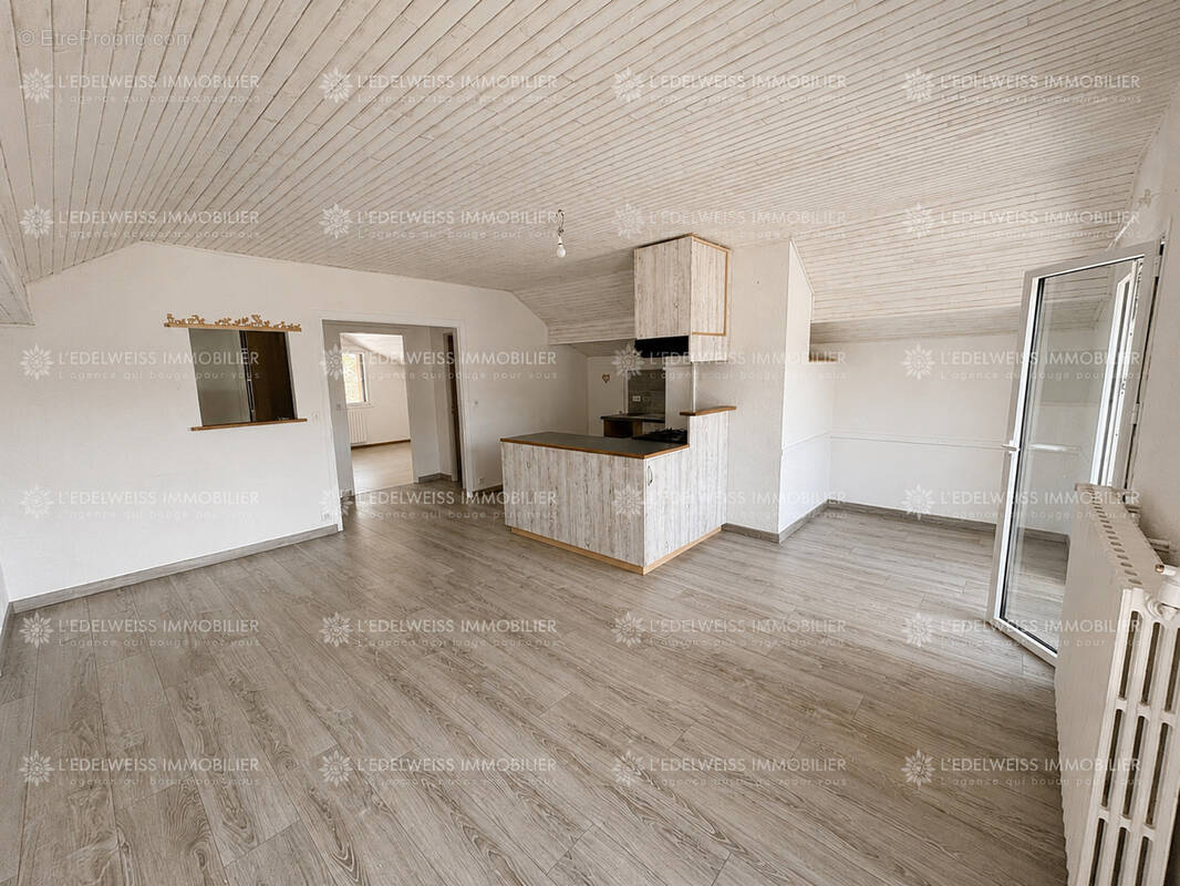 Appartement à VIUZ-EN-SALLAZ