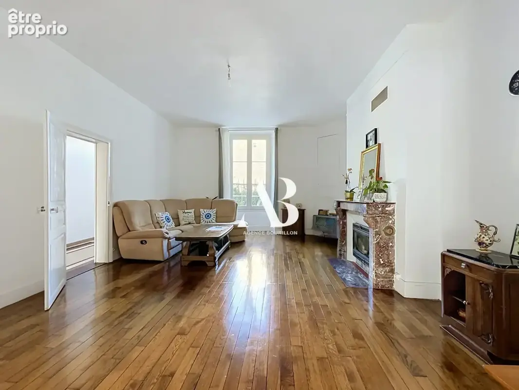 Nangis centre, maison de maitre en parfait état d'entretien - photo 2