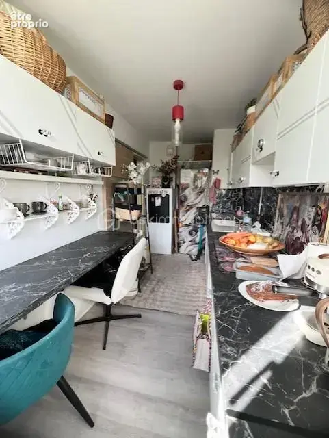 Appartement - 3 chambres - cave - stationnement - photo 4