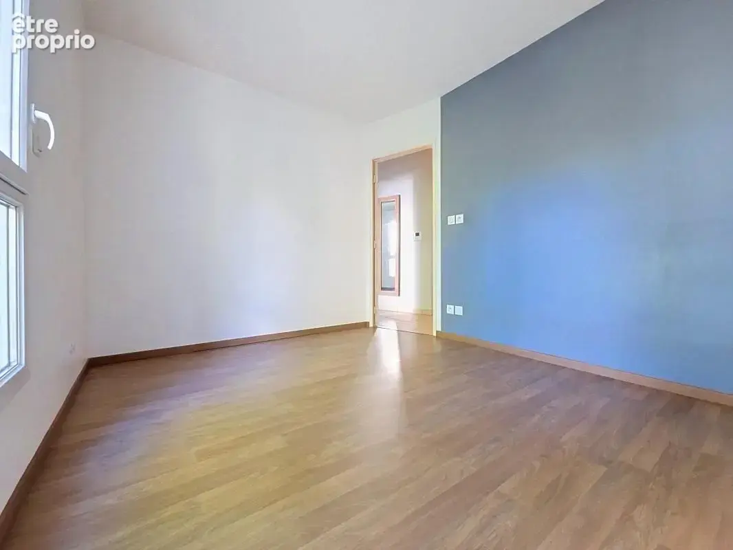 Appartement - 2 chambres - Balcon - Garage PMR en sus - Place de  parking - Proche commodités - photo 10