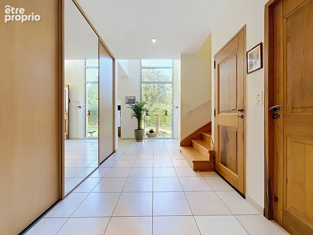 Villa d'architecte de 240m² avec piscine sur terrain de 3000m² - photo 20