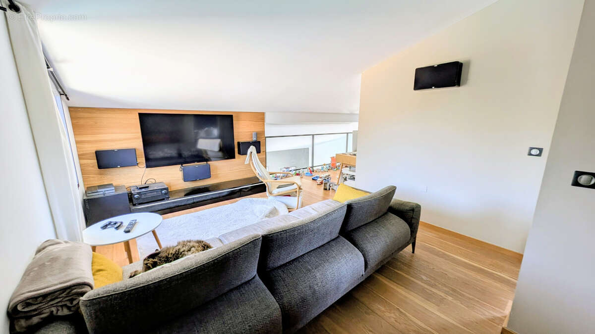 Maison à SAINT-GENIS-DES-FONTAINES