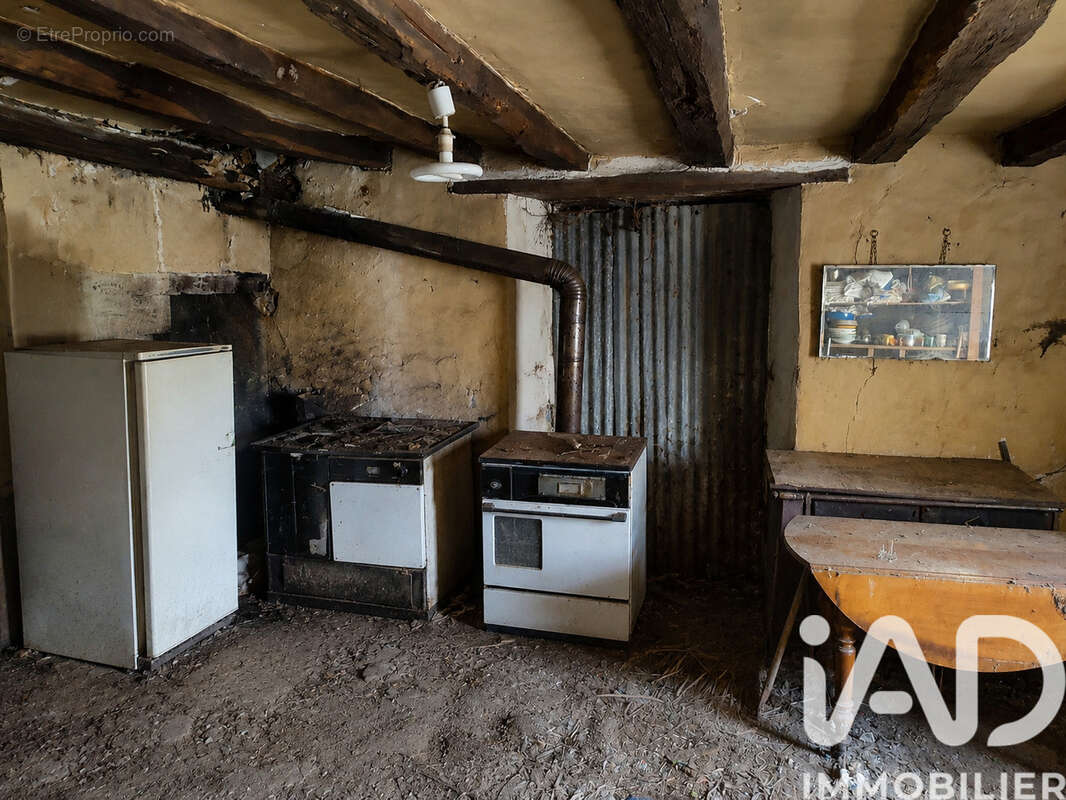 Maison 75 m² à Vaas  - photo 4
