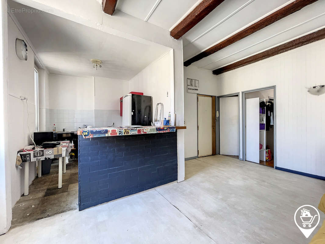 Appartement à MARSEILLE-6E