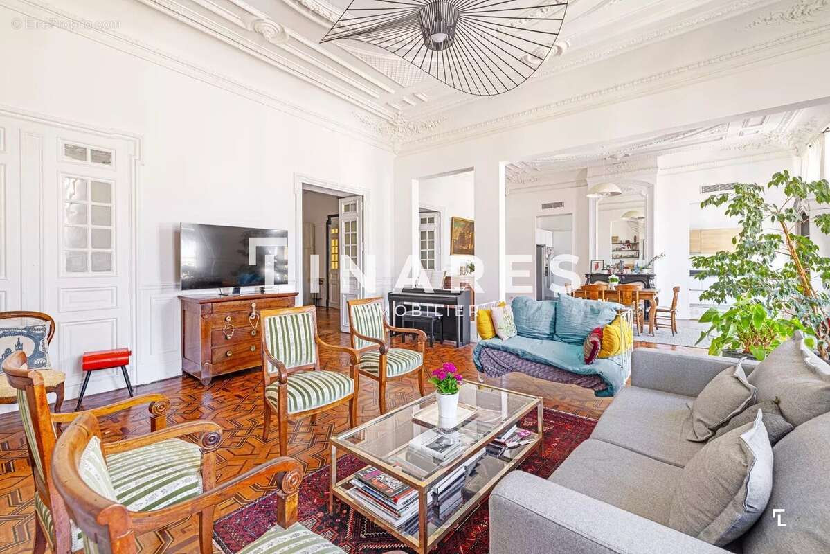 Appartement à MARSEILLE-6E