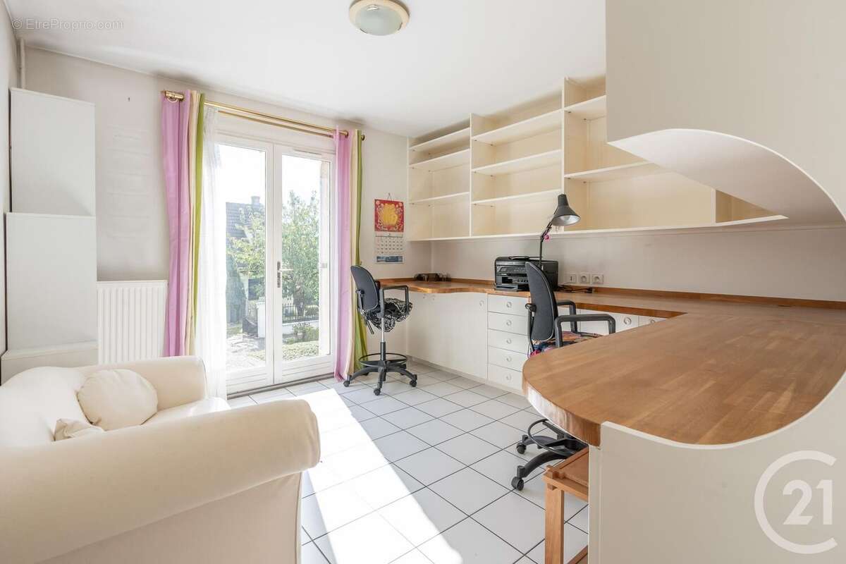 Maison 147 m² à Thorigny-Sur-Marne  - photo 9