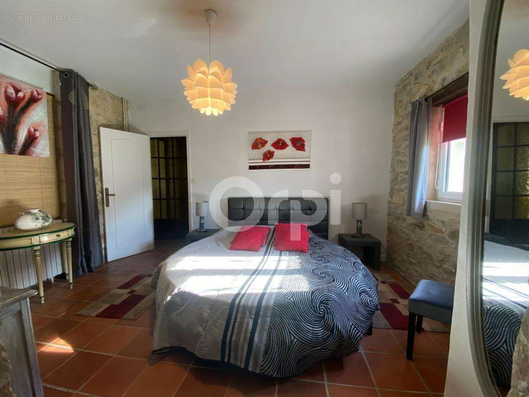 Maison à TERRASSON-LAVILLEDIEU