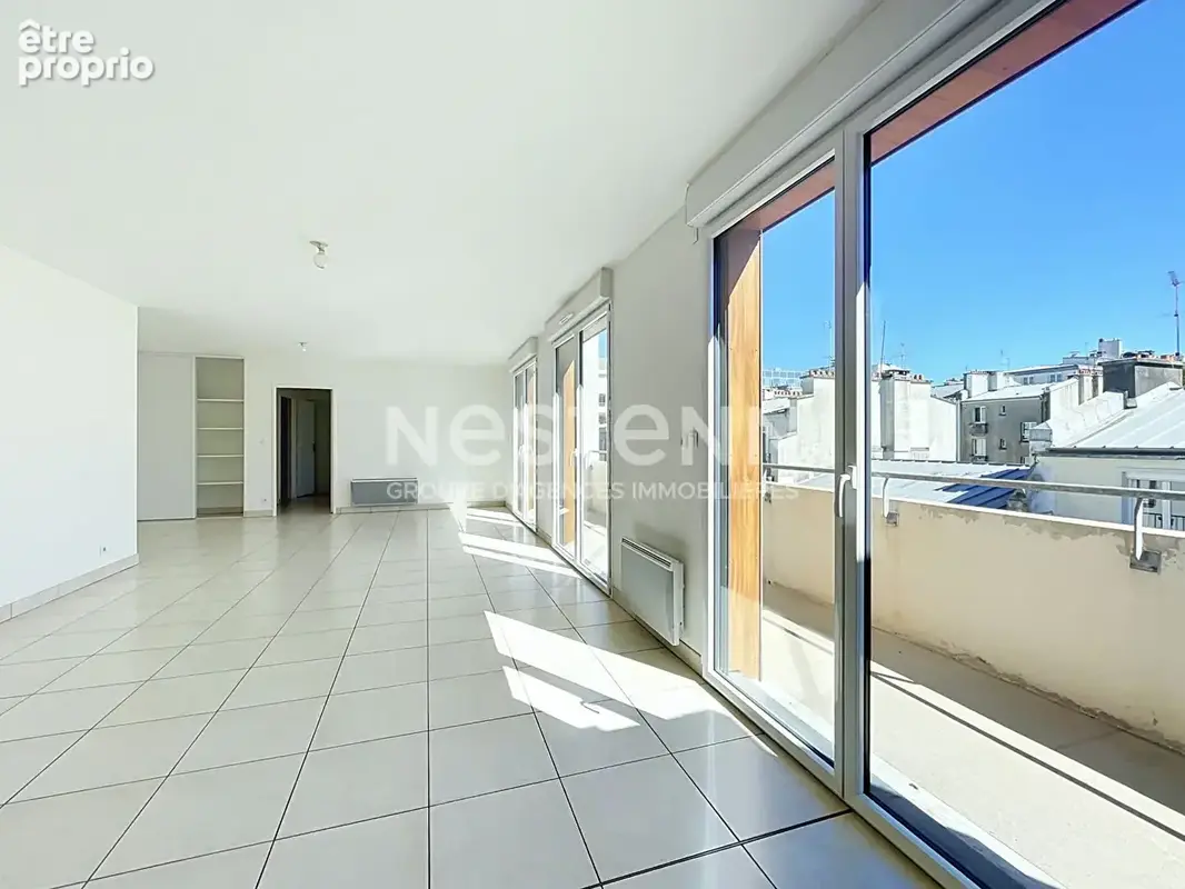 Coeur de Brest : Appartement d'exception de 95 m² avec balcon filant et parking - photo 2