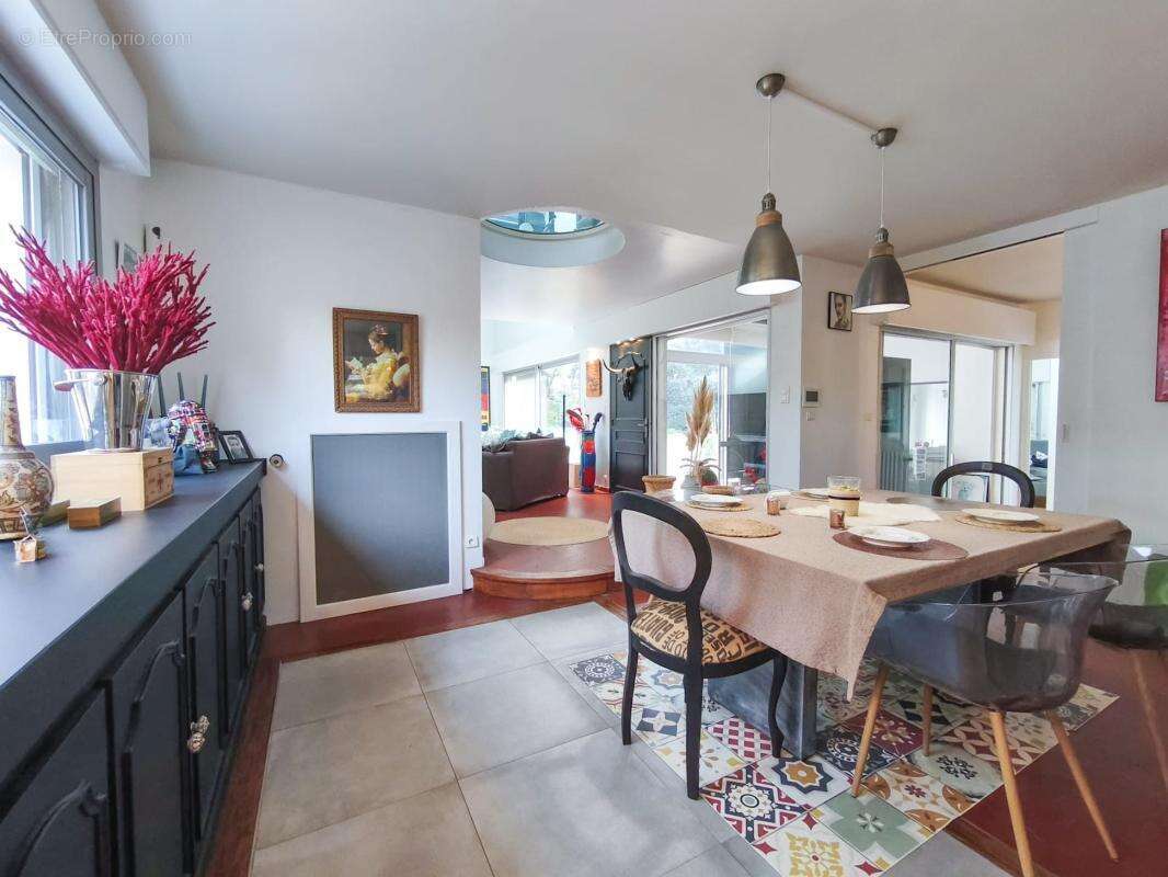 Maison à SAINT-JEAN-DE-VEDAS