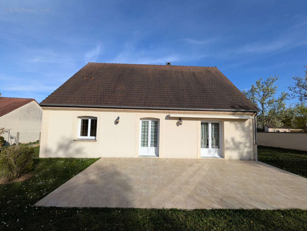 Maison à SAINT-MARTIN-DU-TERTRE