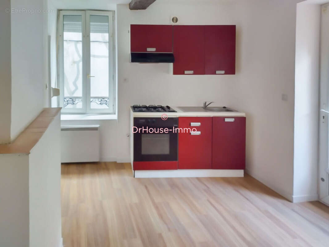 Appartement à AVESNES-SUR-HELPE