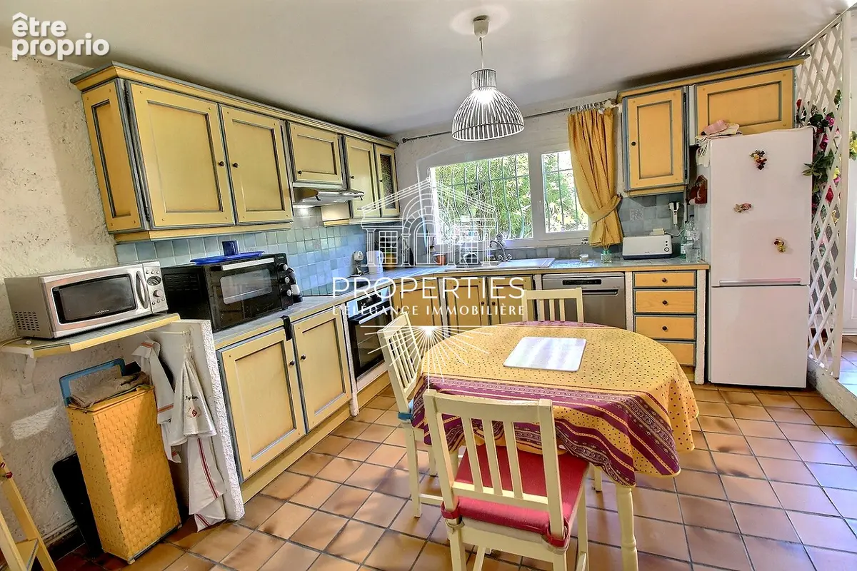 Bormes - le pin - maison de 4 pieces - 2 chambres - parking - photo 5