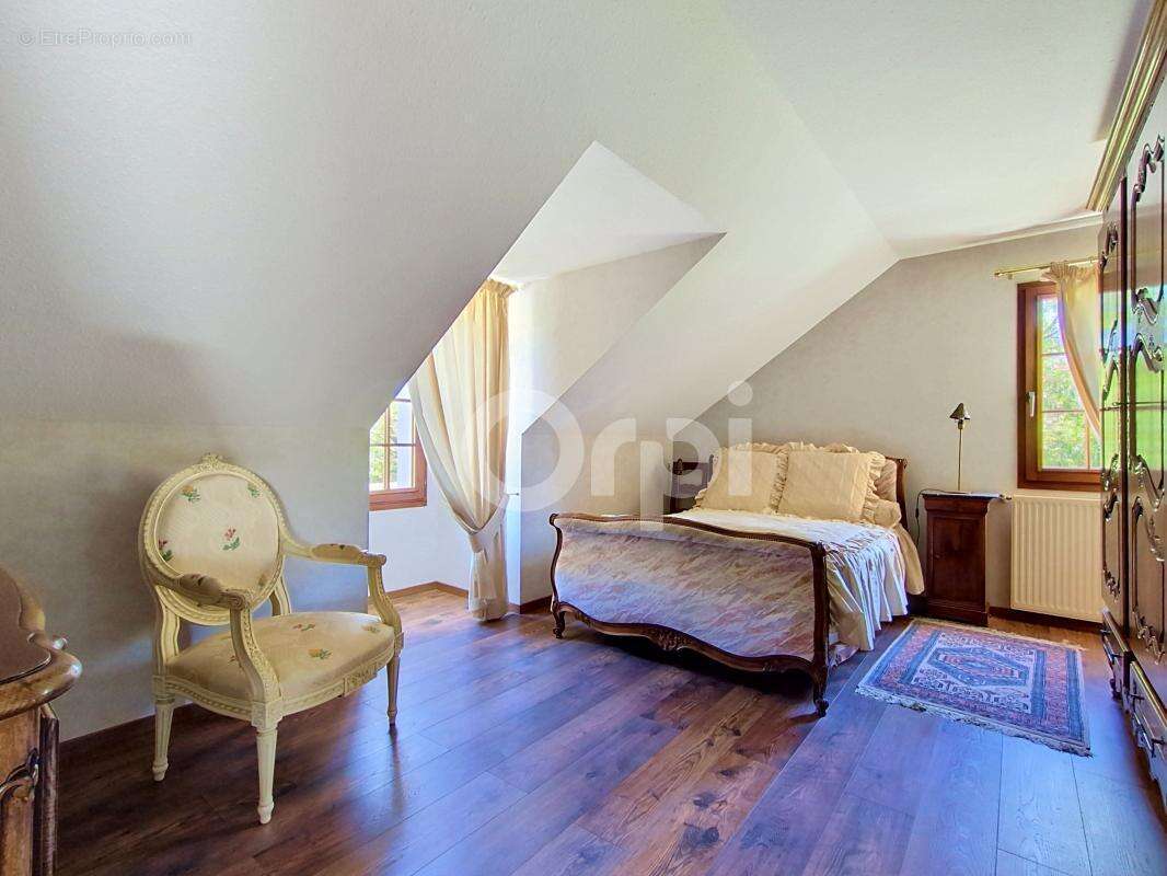 Maison à MANOIS