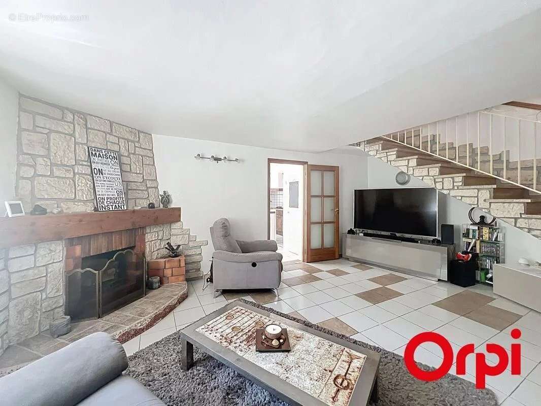 Appartement à ROQUEBRUNE-CAP-MARTIN