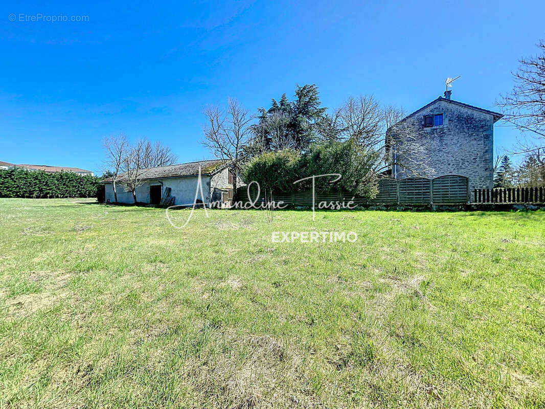 Maison à LA CAVALERIE