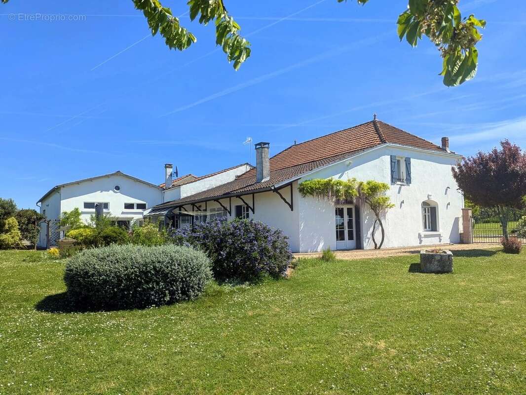 Maison à SAINT-GREGOIRE-D'ARDENNES