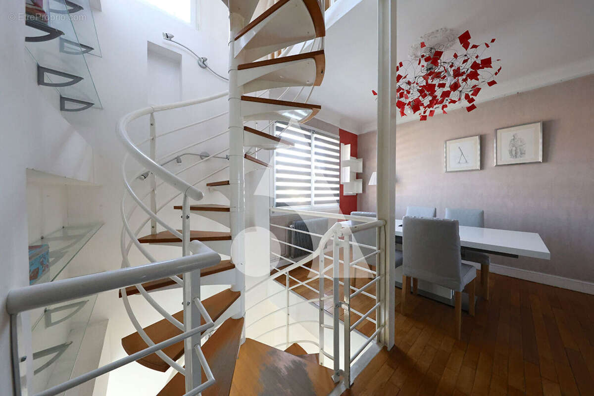 Maison à VIGNEUX-SUR-SEINE