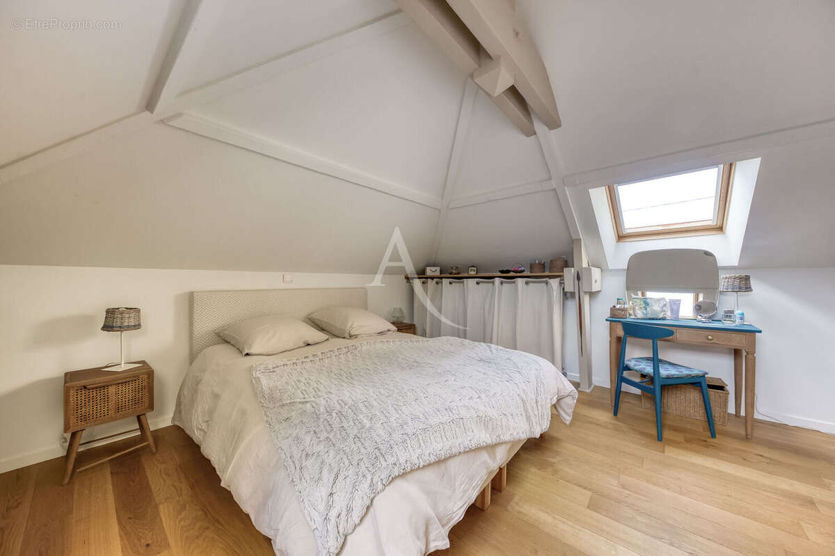 Maison à OZOIR-LA-FERRIERE