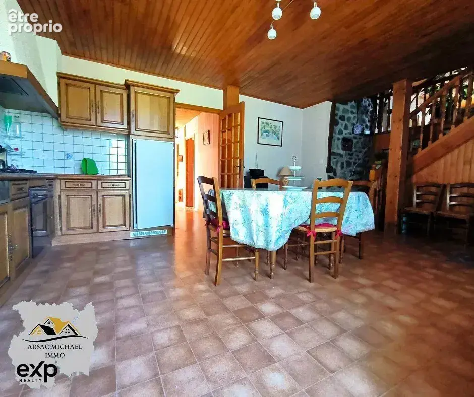 Maison 6 pièces 176 m² à vendre à Chadron (43150) - photo 2