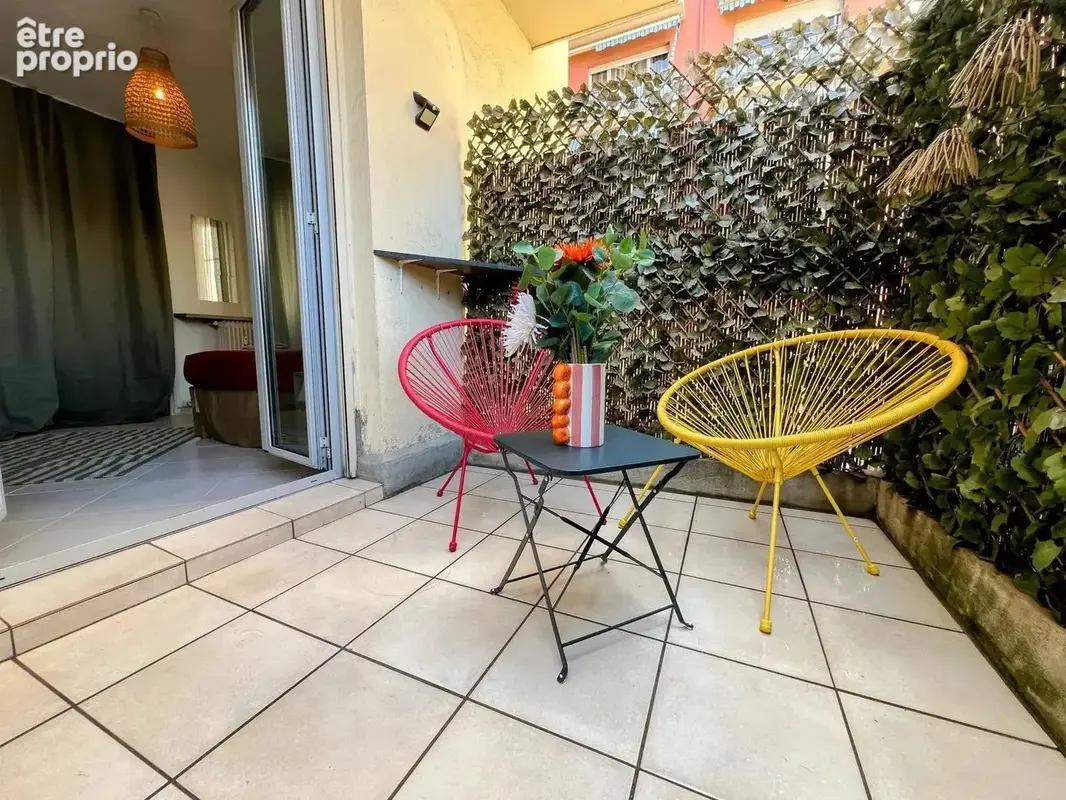 Nice ouest- 3 pieces de 82m en excellent etat - photo 23