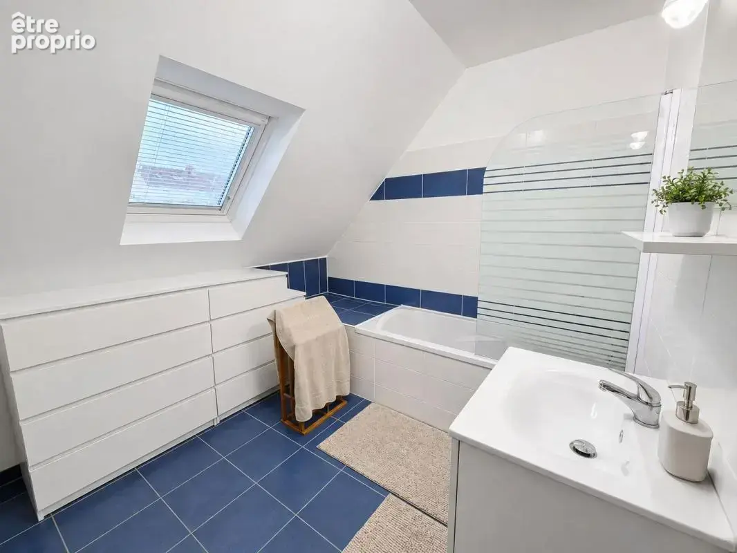 Le Relecq-Kerhuon – Maison T5 de 2011, vie de plain-pied - photo 8
