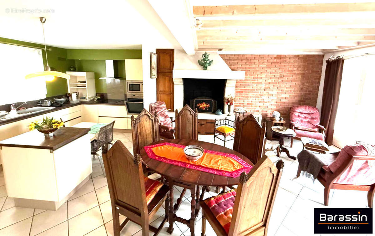 Maison à AGON-COUTAINVILLE