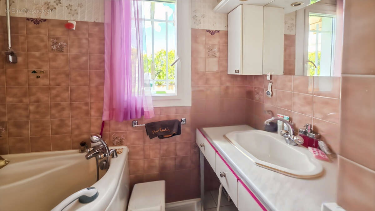 Appartement à MANDELIEU-LA-NAPOULE