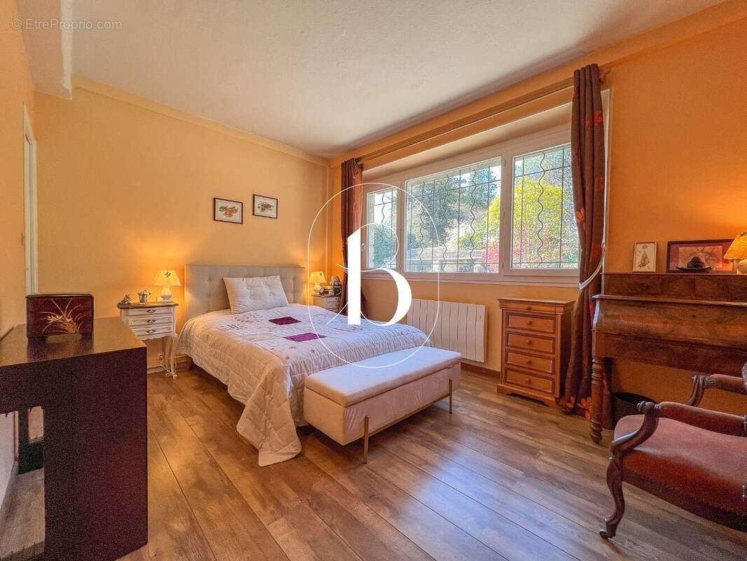 Maison à VALLON-PONT-D'ARC