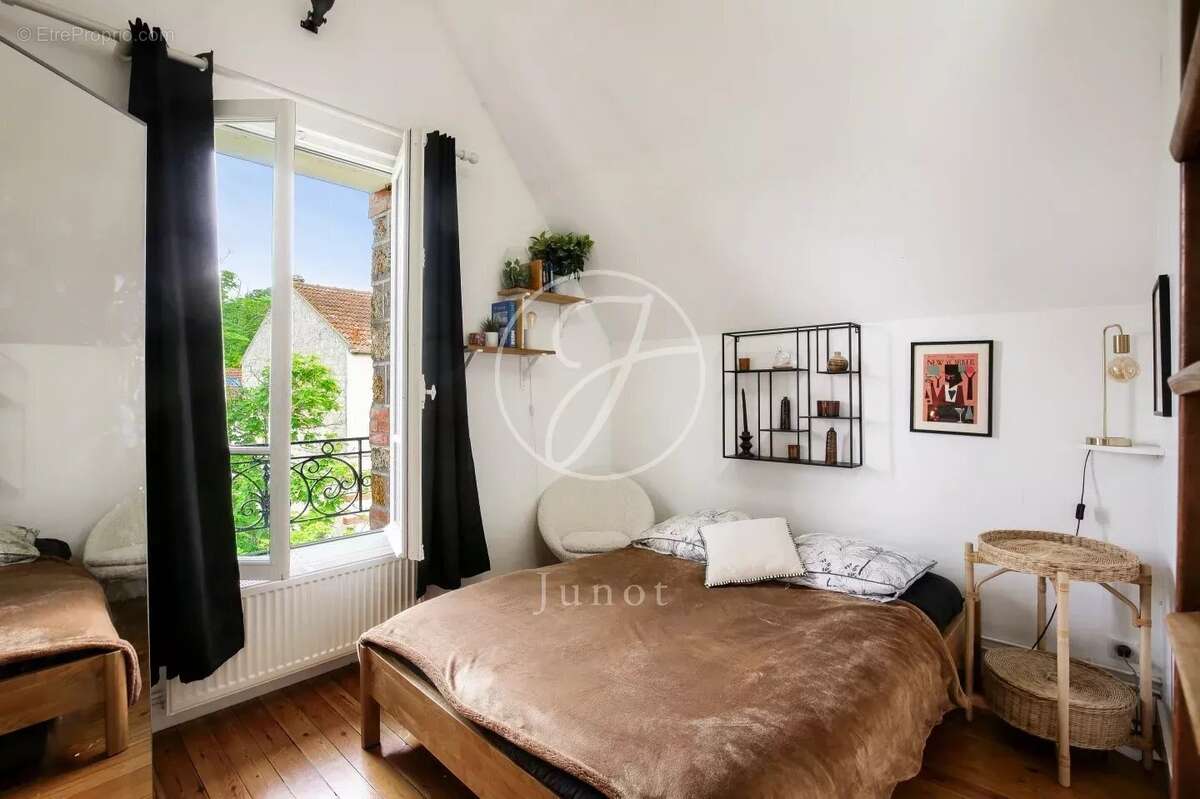 Maison à LE VESINET