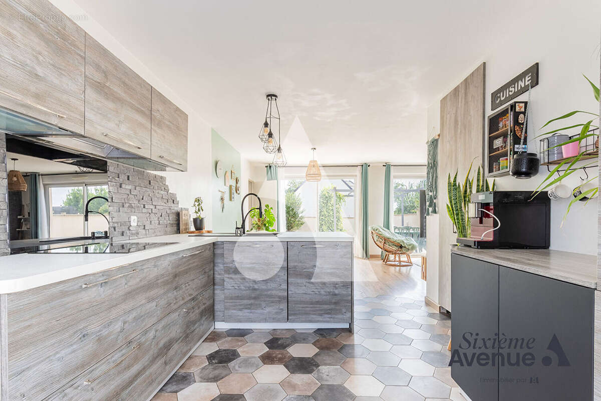 Maison 5 Chambres Saint Germain Les Arpajon 147 m² - photo 6