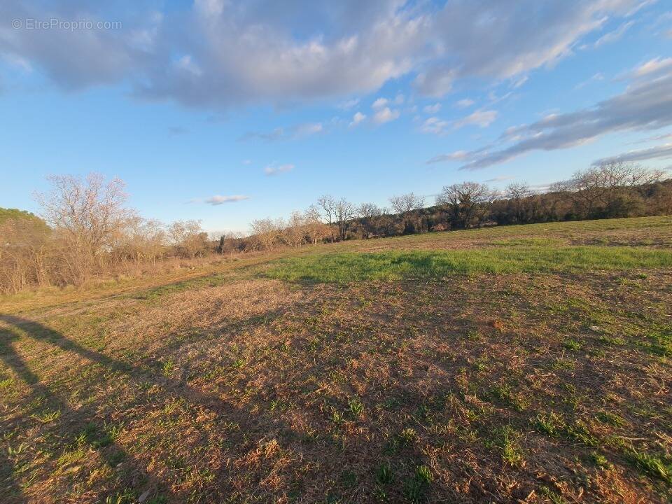 Terrain à GALARGUES