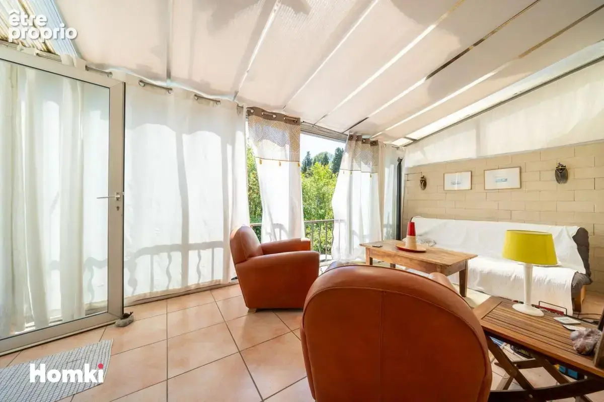 Maison/Villa T5 de 107 m² à Villeneuve-lès-Avignon 30400 - photo 4