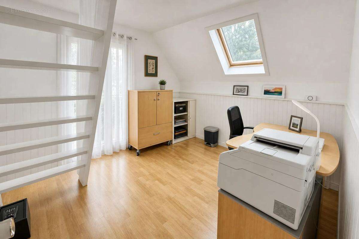Maison à LA QUEUE-EN-BRIE