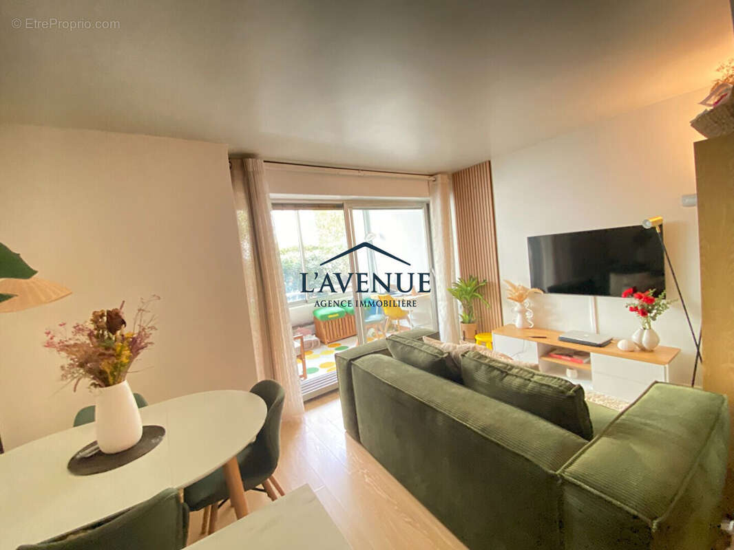 Appartement à PARIS-15E