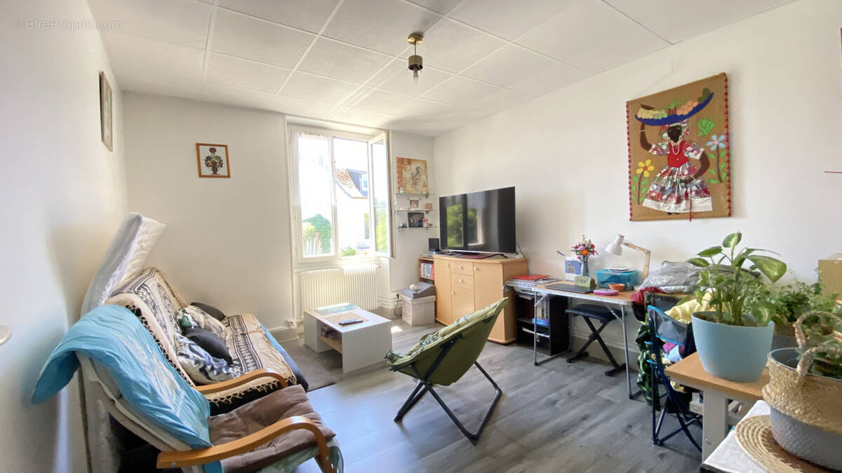 Appartement à COGNIN