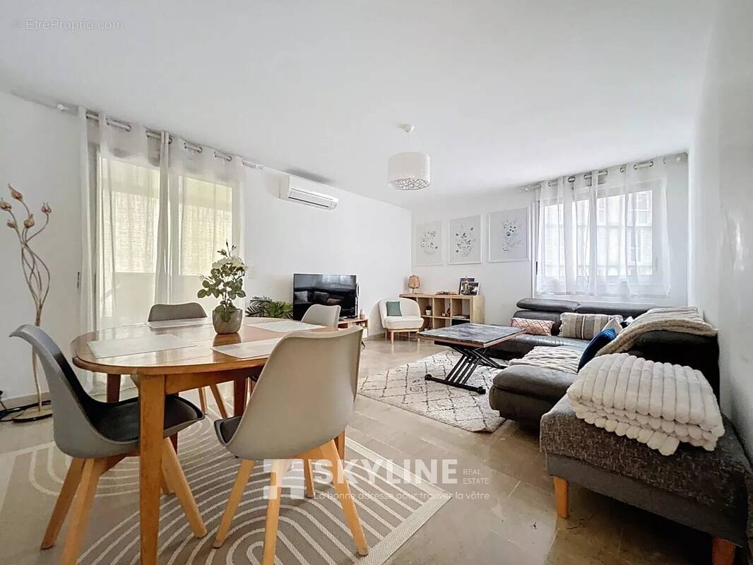 Appartement à MARSEILLE-2E