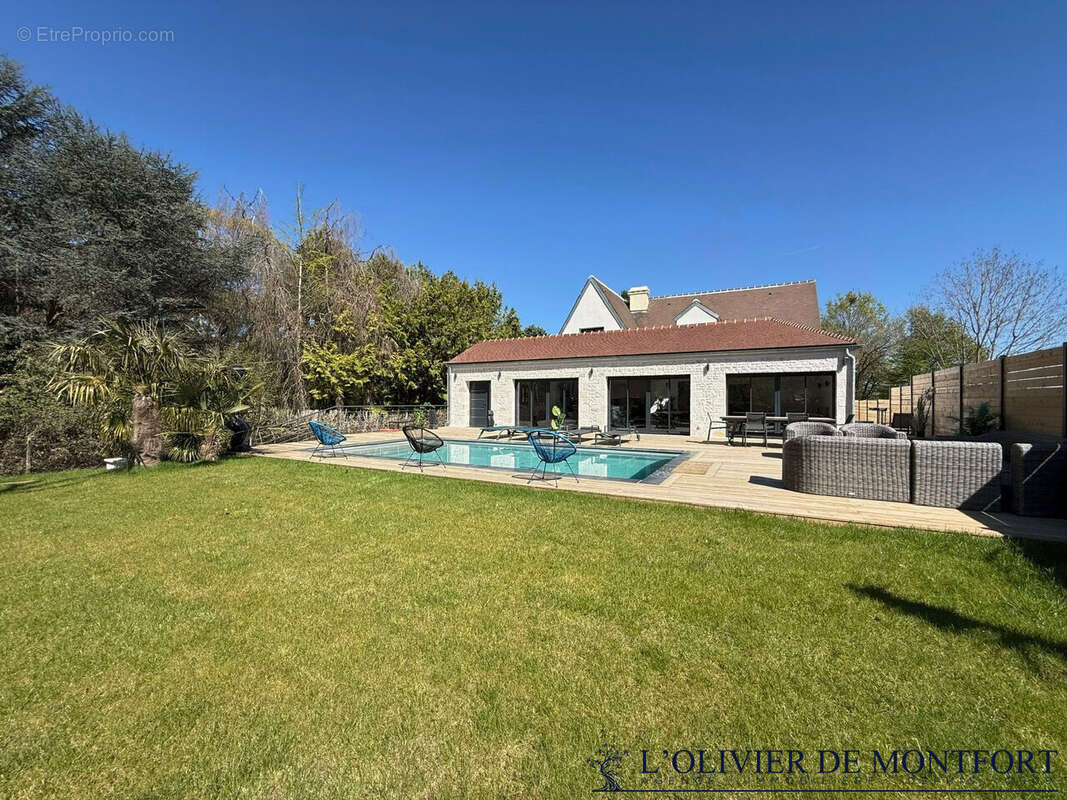 Maison à MONTFORT-L'AMAURY