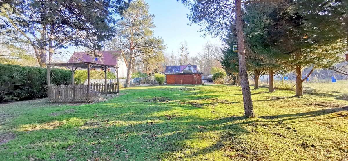 Maison à LES MONTILS