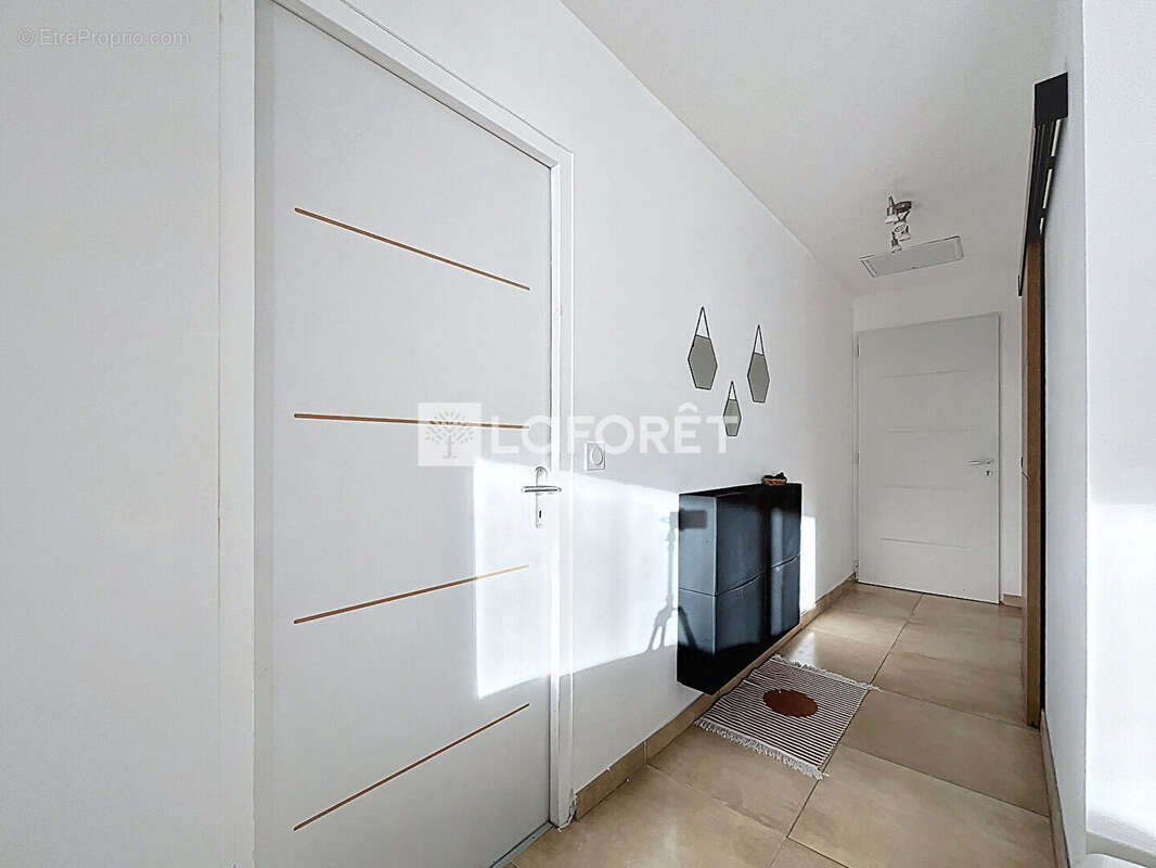 Maison à SAINT-GENIS-DES-FONTAINES