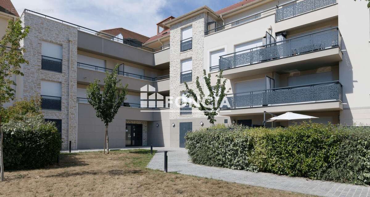 Appartement à DAMMARIE-LES-LYS