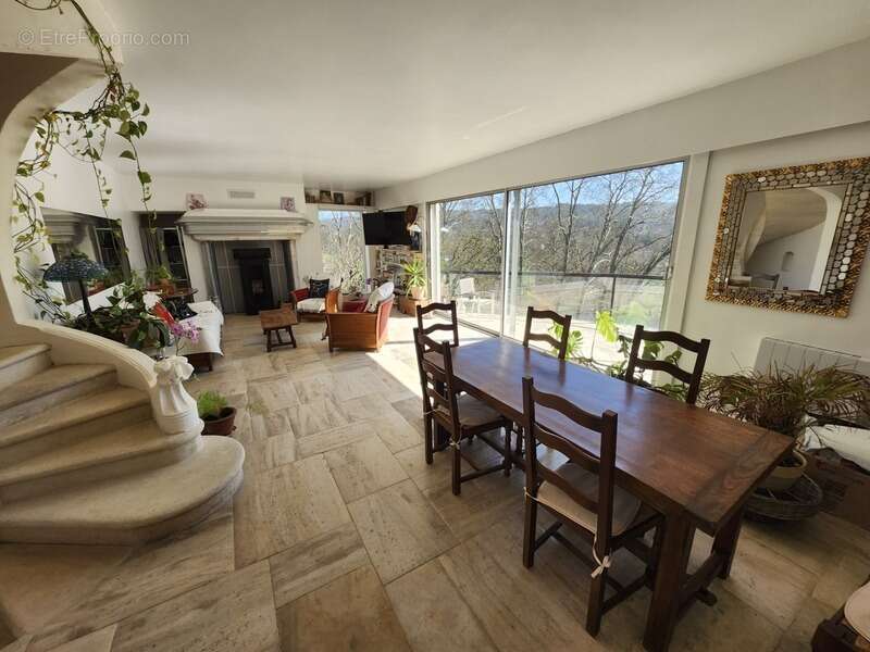 Maison à VELARS-SUR-OUCHE