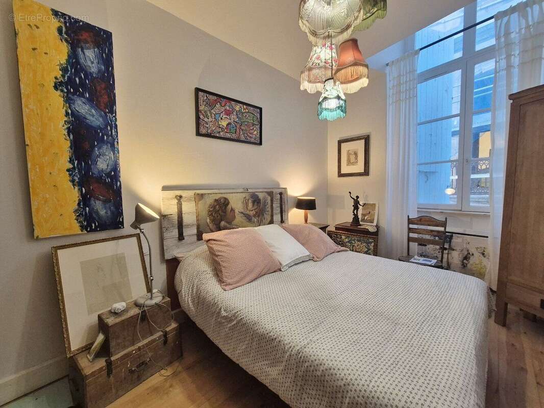 Appartement d'artiste T3 - Centre historique, Béziers (97 m²) terrasse sur le toit, partagé - photo 10