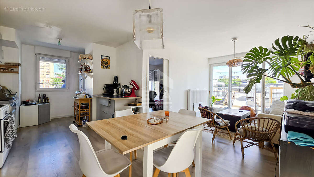 Duplex en rooftop Bagnolet 4 pièce(s) 89.88 m2 - photo 6
