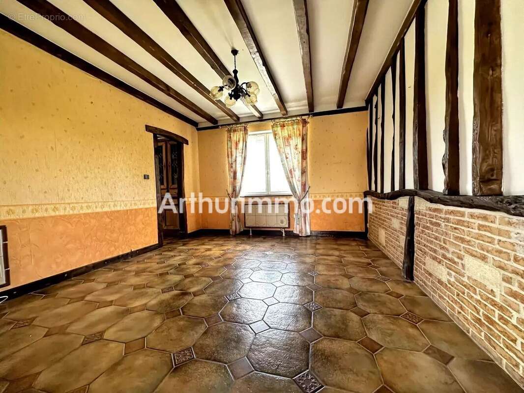 Maison à SAINT-VIGOR-D'YMONVILLE