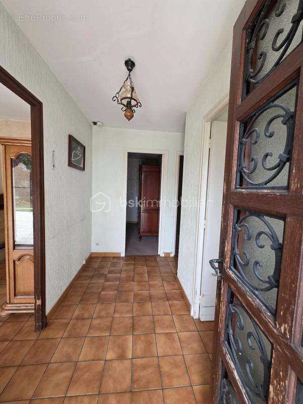 Maison à MONCAUT